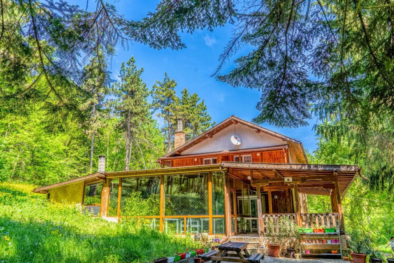 Крушун - Единствена На Метри От Водопадите, Krushun - The Only Stay Just Meters From The Waterfalls กรูชูนา ภายนอก รูปภาพ