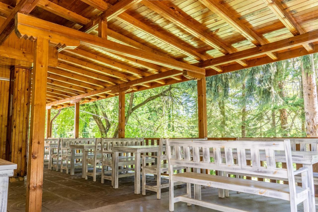 Крушун - Единствена На Метри От Водопадите, Krushun - The Only Stay Just Meters From The Waterfalls กรูชูนา ภายนอก รูปภาพ