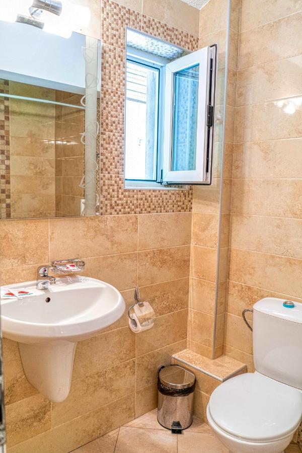 Крушун - Единствена На Метри От Водопадите, Krushun - The Only Stay Just Meters From The Waterfalls กรูชูนา ภายนอก รูปภาพ