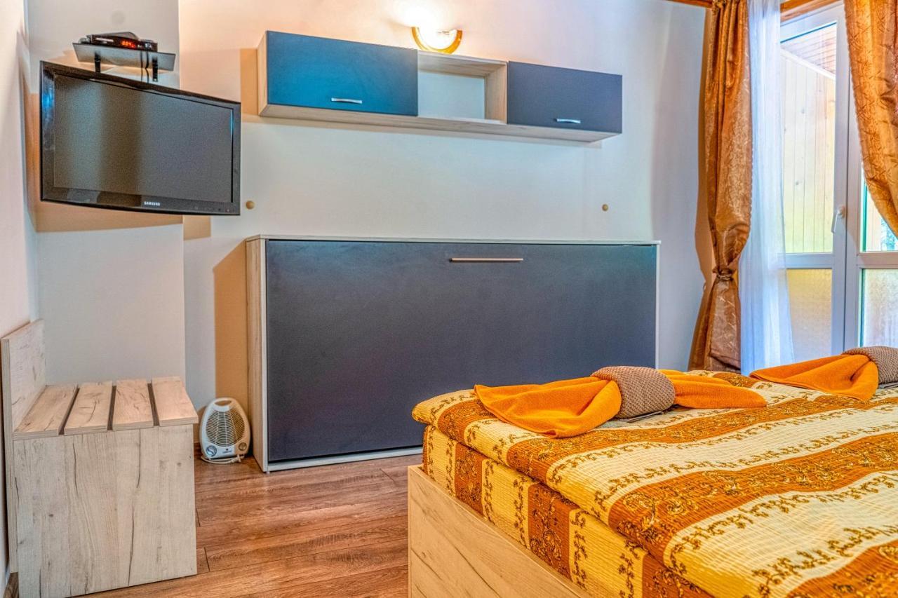 Крушун - Единствена На Метри От Водопадите, Krushun - The Only Stay Just Meters From The Waterfalls กรูชูนา ภายนอก รูปภาพ