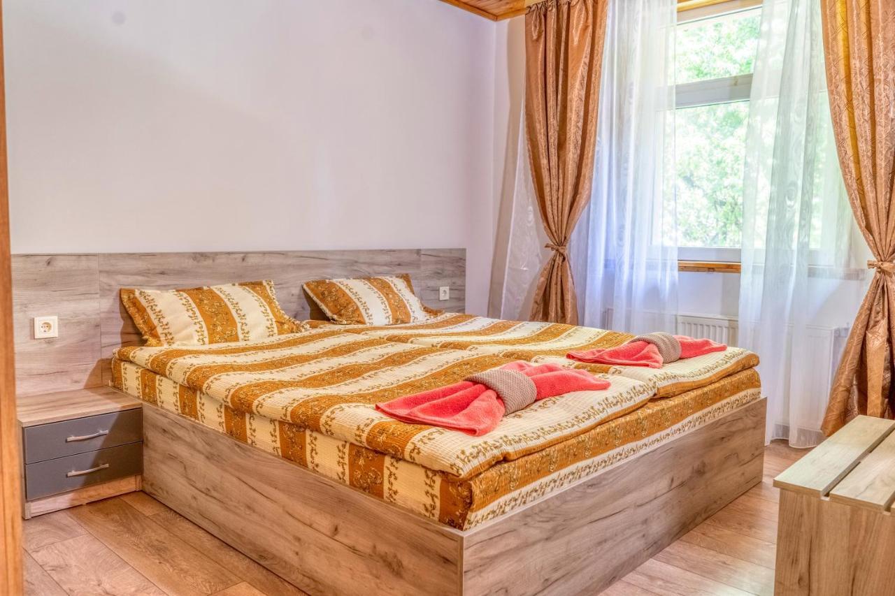 Крушун - Единствена На Метри От Водопадите, Krushun - The Only Stay Just Meters From The Waterfalls กรูชูนา ภายนอก รูปภาพ